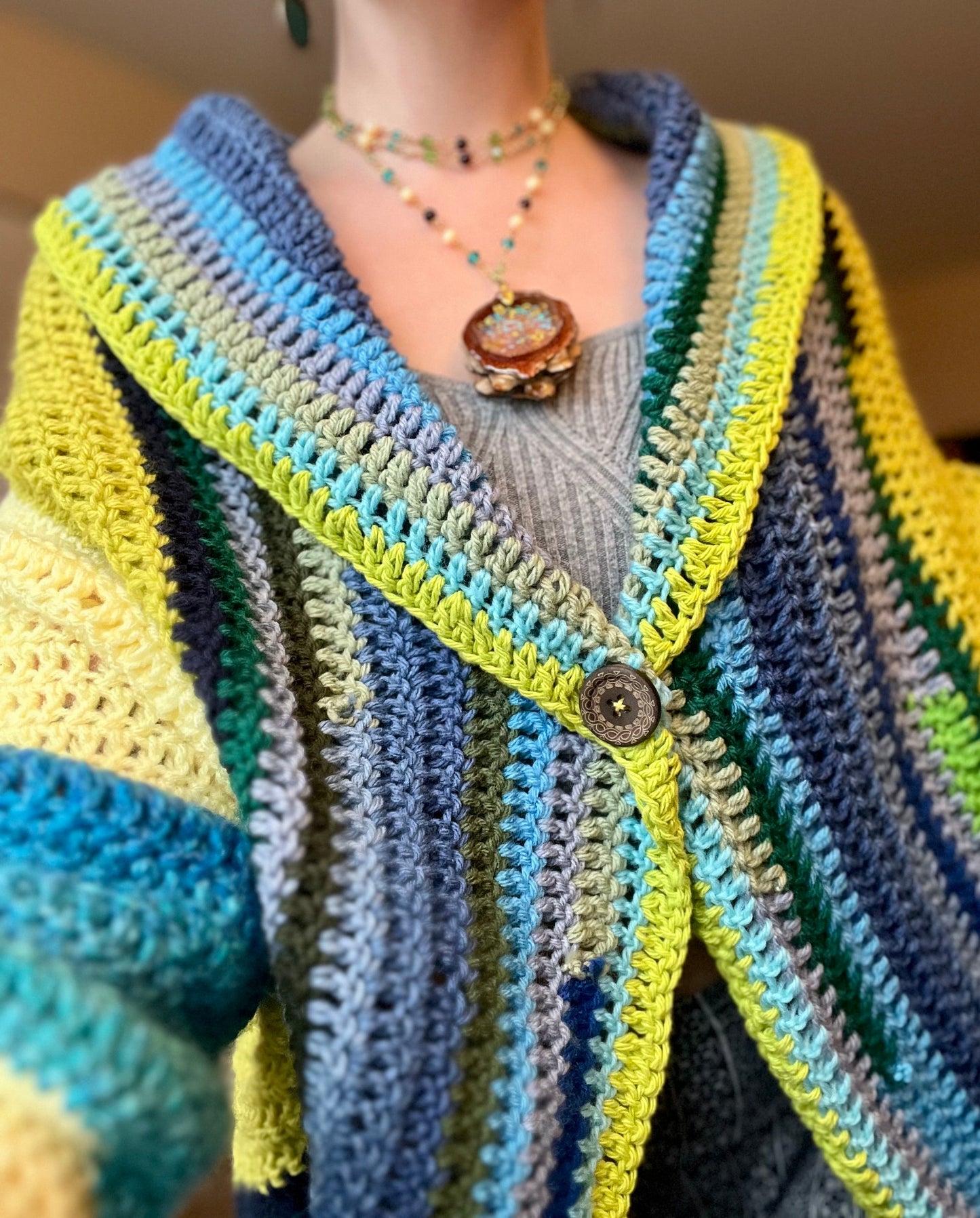 Sunlit Oracle Shrug S-XL